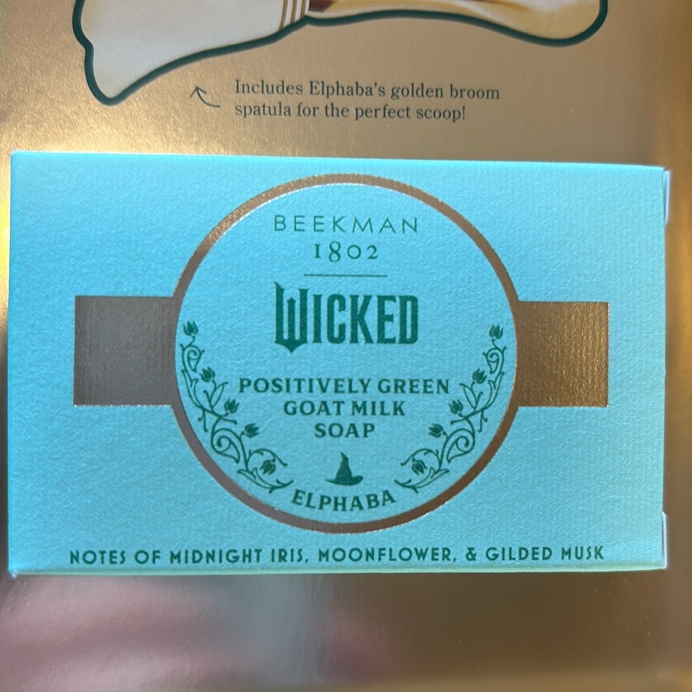 Wicked X Beekman 1802 Wickedly Beautiful Gift Set - Picture 4 of 6